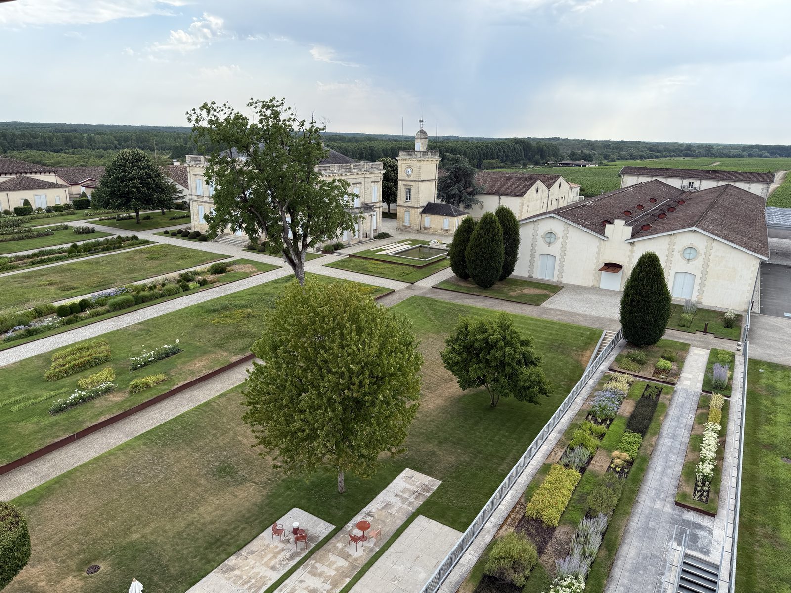 Bordeaux · No. 02 — Wine Country, France